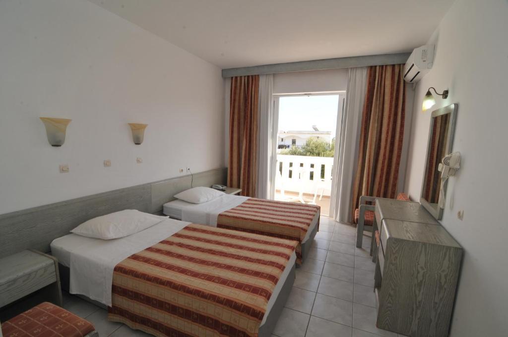 Fourtounis Hotel Kefalos  Exterior photo
